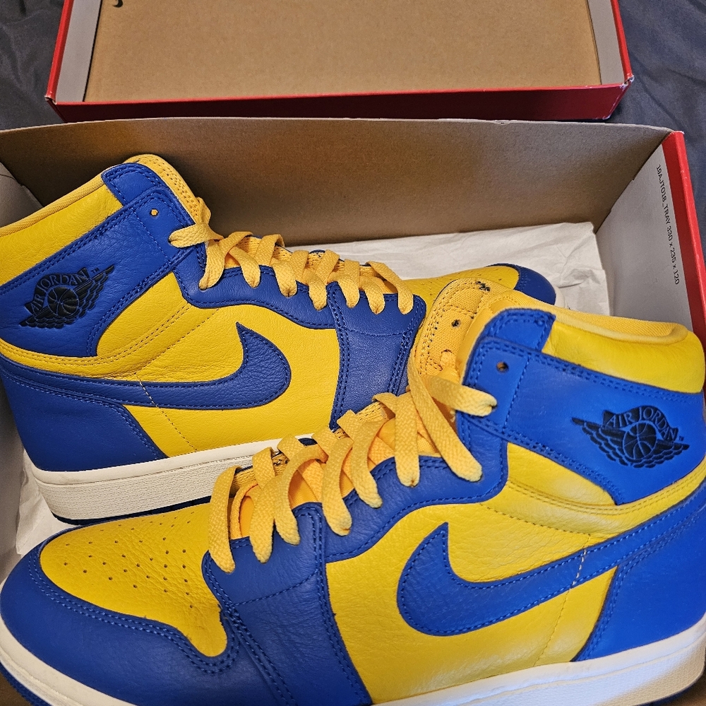 Jordan 1 Retro High OG Size 10.5W Reverse Laney - Picture 3 of 5